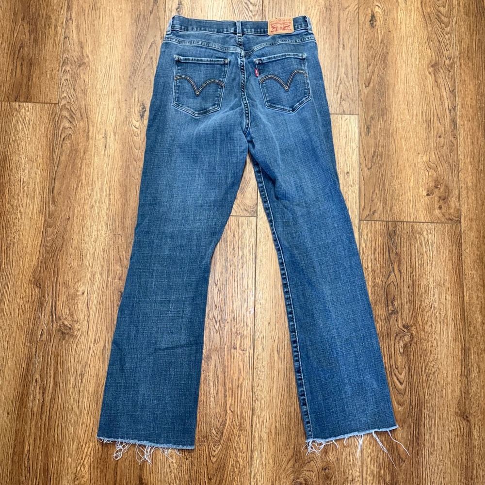 Levi's Classic Bootcut Jeans Medium Wash Raw Hem Womens Size 4 27x29